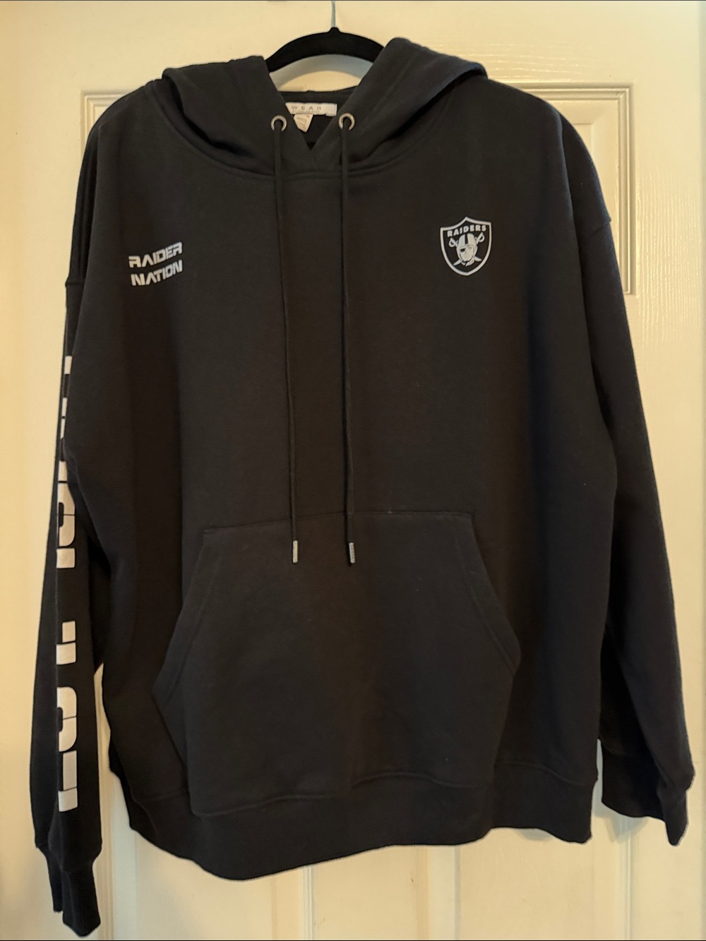 Riders by Lee Black Raiders Pullover Hoodie with Sleeve Graphics